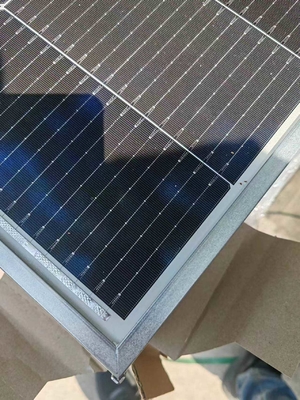 Ein guter Preis. Maßgeschneiderte leichte Solarpaneele Stahlrahmen mit Festigkeit und Langlebigkeit für eine einfache Installation Online