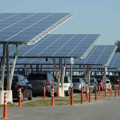 Ein guter Preis. Grundberg-Autoparkplatz-Sonnensysteme mit natürlicher Farbe 10 Winkel der Neigungs-15 20 30 Online