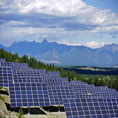 Ein guter Preis. Metallbrachten photo-voltaische Einbaustrukturen, galvanisierter niedriger Boden Solar-PV-Systeme an Online