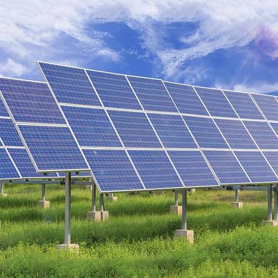Ein guter Preis. Angebrachtes Edelstahl PV-Racking-Grundsystem Online