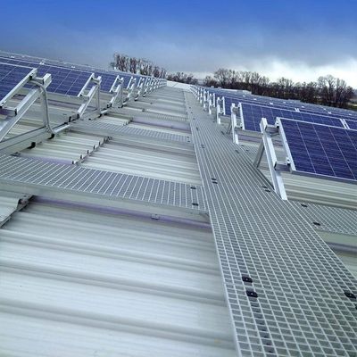 Ein guter Preis. Handelssonnenkollektor-Dach-Schienenplatten-Aluminiumfliese belud Solardach-Montage-System mit Ballast Online