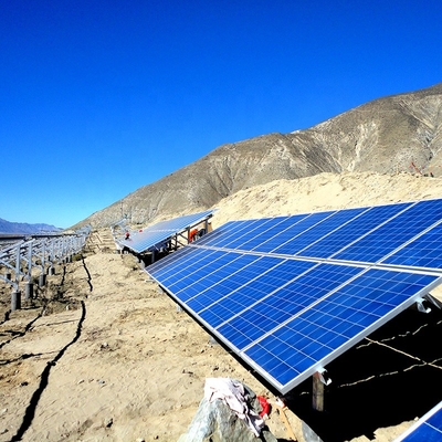 Ein guter Preis. Solar-PV-Räcker auf dem Dach Solaranlagen Online