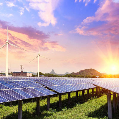 Ein guter Preis. Ackerland-Landwirtschafts-Boden brachte PV-Systeme weg von an der Gitter-Art Hoch-vor zusammengebaute Teile an Online