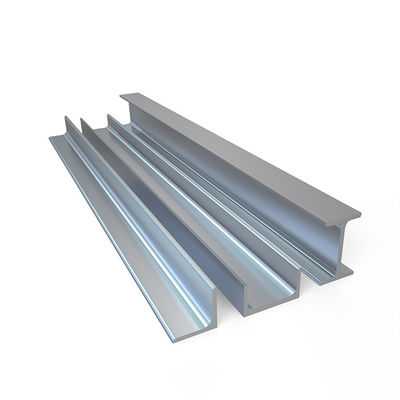 Ein guter Preis. Galvanisierte beschichtete Abschnitt-Stahlkanal-Sonnenkollektor-Schienenplatten C U für PV-Betriebsprojekt Online