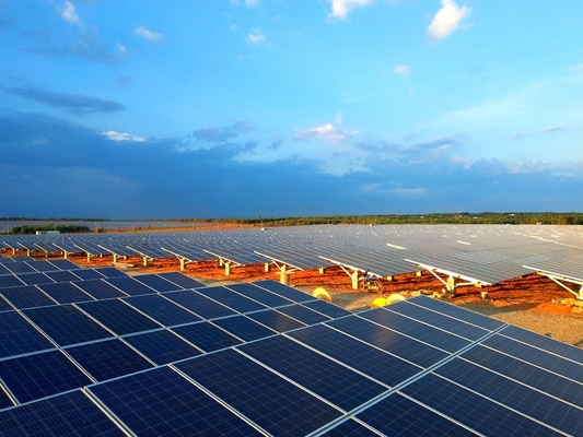 Ein guter Preis. Galvanisiertes anodisiertes Sonnenkollektor Q235B Q345B Haltewinkel PV-Montagesystem-Solarklammer Online